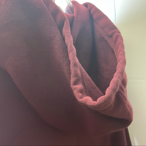 ARDENE kinda don’t care burgundy maroon hoodie XS - Picture 3 of 4